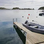 Ferie Rett Pa Bryggekanten I Kristiansand, Flekkeroy, Batutleie Ferienhaus Kristiansand