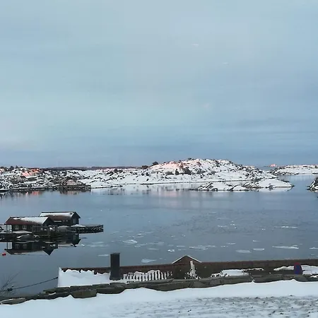 Ferie Pa Bryggekanten I Kristiansand, Flekkeroy Holiday home