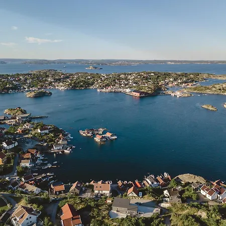 Ferie Pa Bryggekanten I Kristiansand, Flekkeroy, Batutleie I Sommerhalvaret Ferienhaus Kristiansand