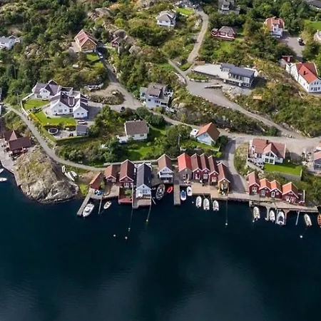 Ferie Rett Pa Bryggekanten I Kristiansand, Flekkeroy, Batutleie Hébergement de vacances