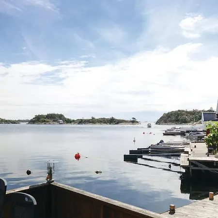 Ferie Pa Bryggekanten I Kristiansand, Flekkeroy Kristiansand