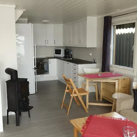 Ferienhaus Ferie Pa Bryggekanten I Kristiansand, Flekkeroy, Batutleie I Sommerhalvaret