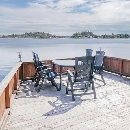 Ferie Pa Bryggekanten I Kristiansand, Flekkeroy, Batutleie I Sommerhalvaret Ferienhaus